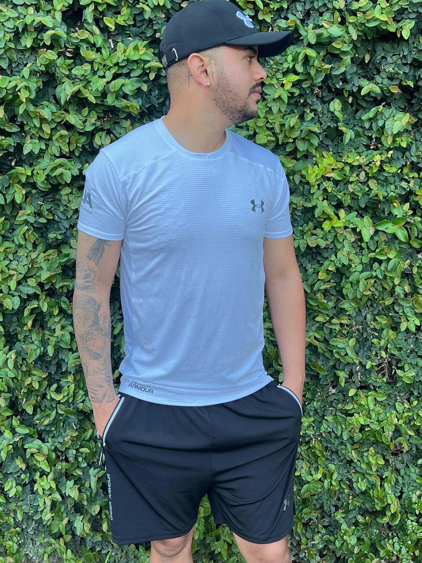 CONJUNTO UNDER ARMOUR + GORRA PREMIUM DE REGALO 🎁